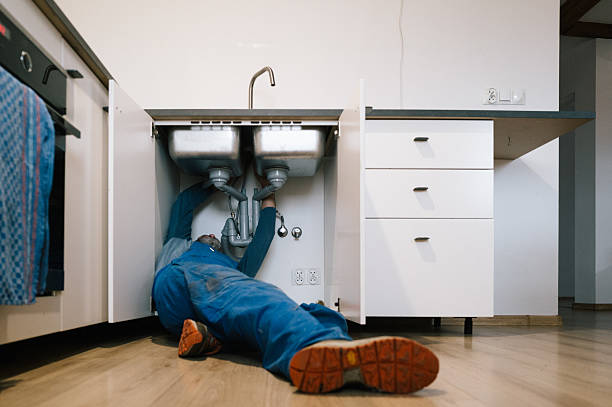 Professional Leak Detection technician working in Winfield, IN